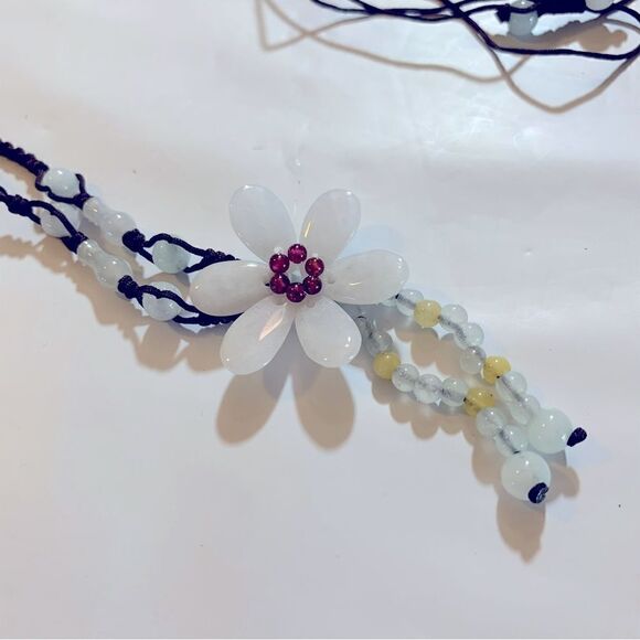 White Jade Flower Necklace on Adj Cord 22” Gorgeous Boho Festival - Picture 3 of 4